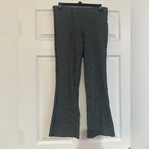 Anthropologie The Essential Crop Flare size XS stretch trousers